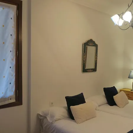 Apartamentos Palacio Azcarate Travesia Calvario Ezcaray Extérieur photo