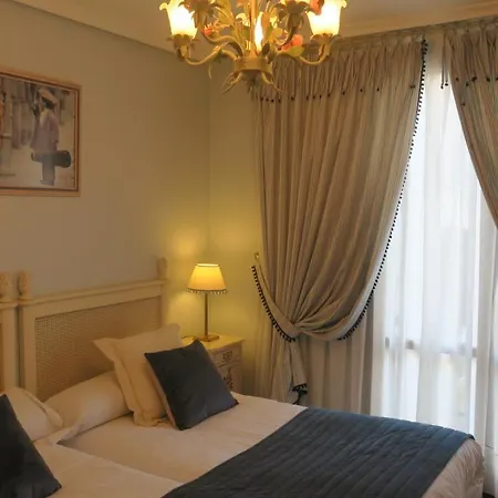 Apartamentos Palacio Azcarate Travesia Calvario Ezcaray Extérieur photo
